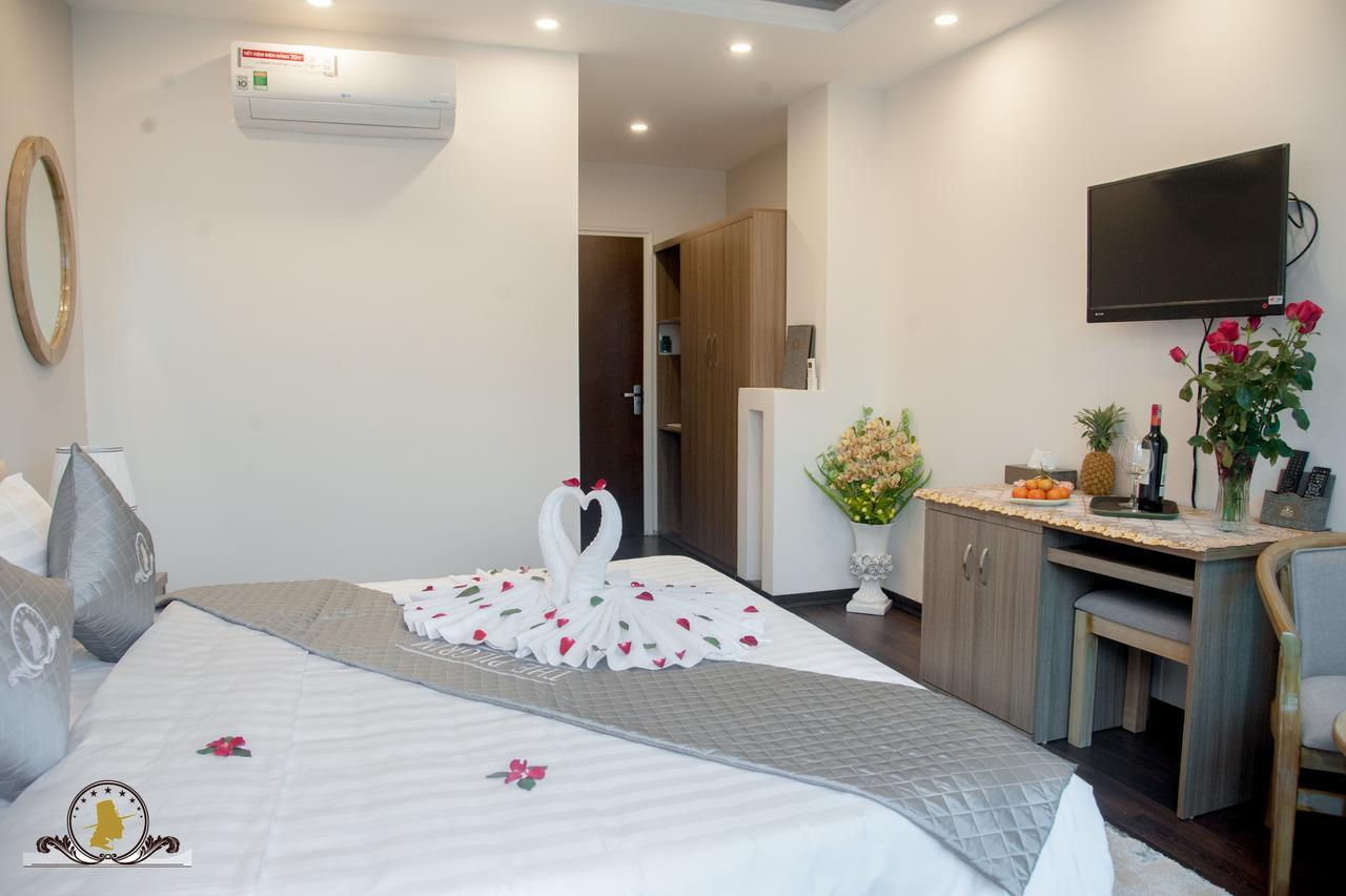 Phòng Deluxe Giường Đôi Có Ban Công